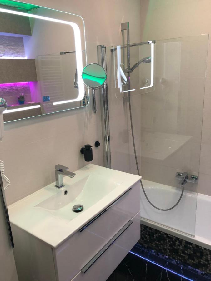 DebogorzeApartament Zatoka Deluxe Z Ogrodemアパートメント エクステリア 写真