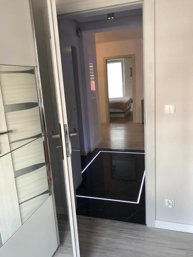 DebogorzeApartament Zatoka Deluxe Z Ogrodemアパートメント エクステリア 写真