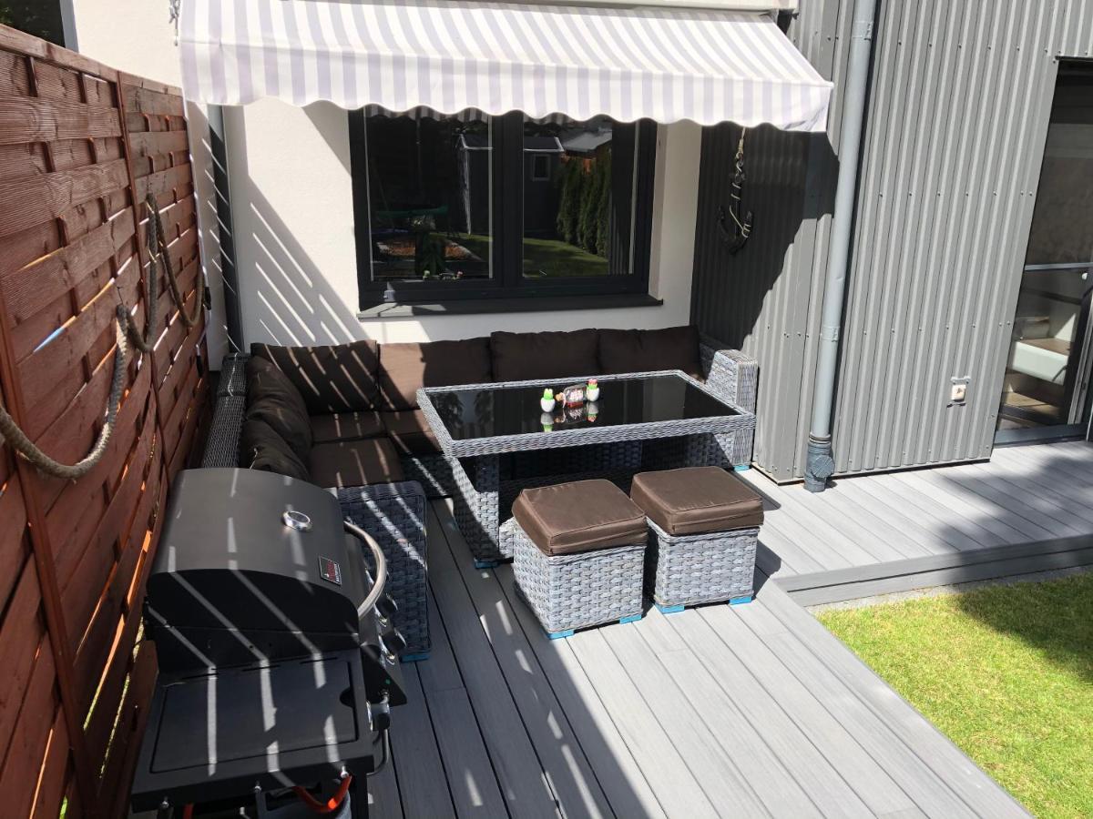 DebogorzeApartament Zatoka Deluxe Z Ogrodemアパートメント エクステリア 写真
